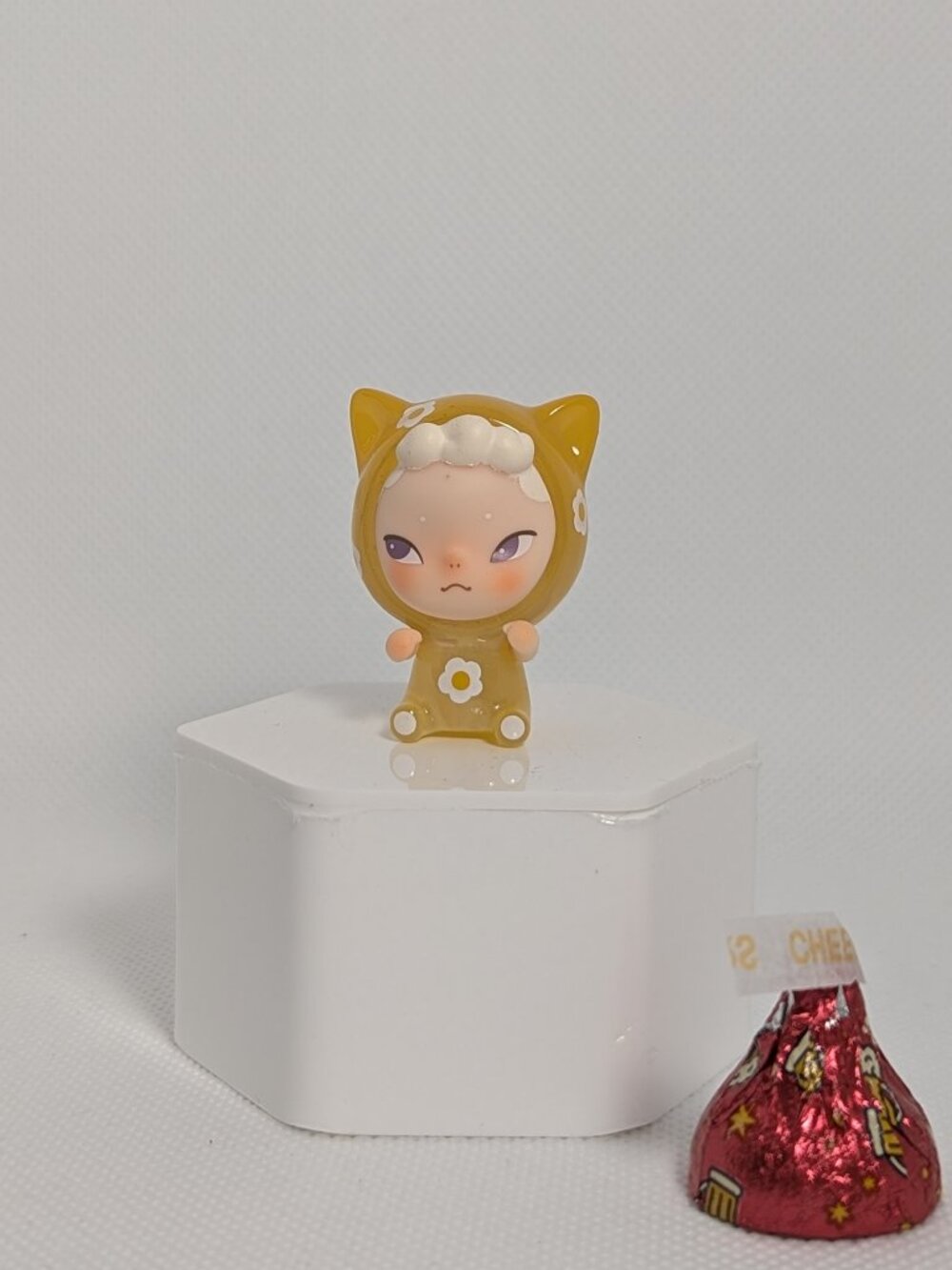 SOOYA STUDIOS The First Sitting Series Beans - Daisy Ban - Picture 2 of 4